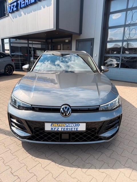 Volkswagen Passat Variant 2.0 TDI R-line ACC LED