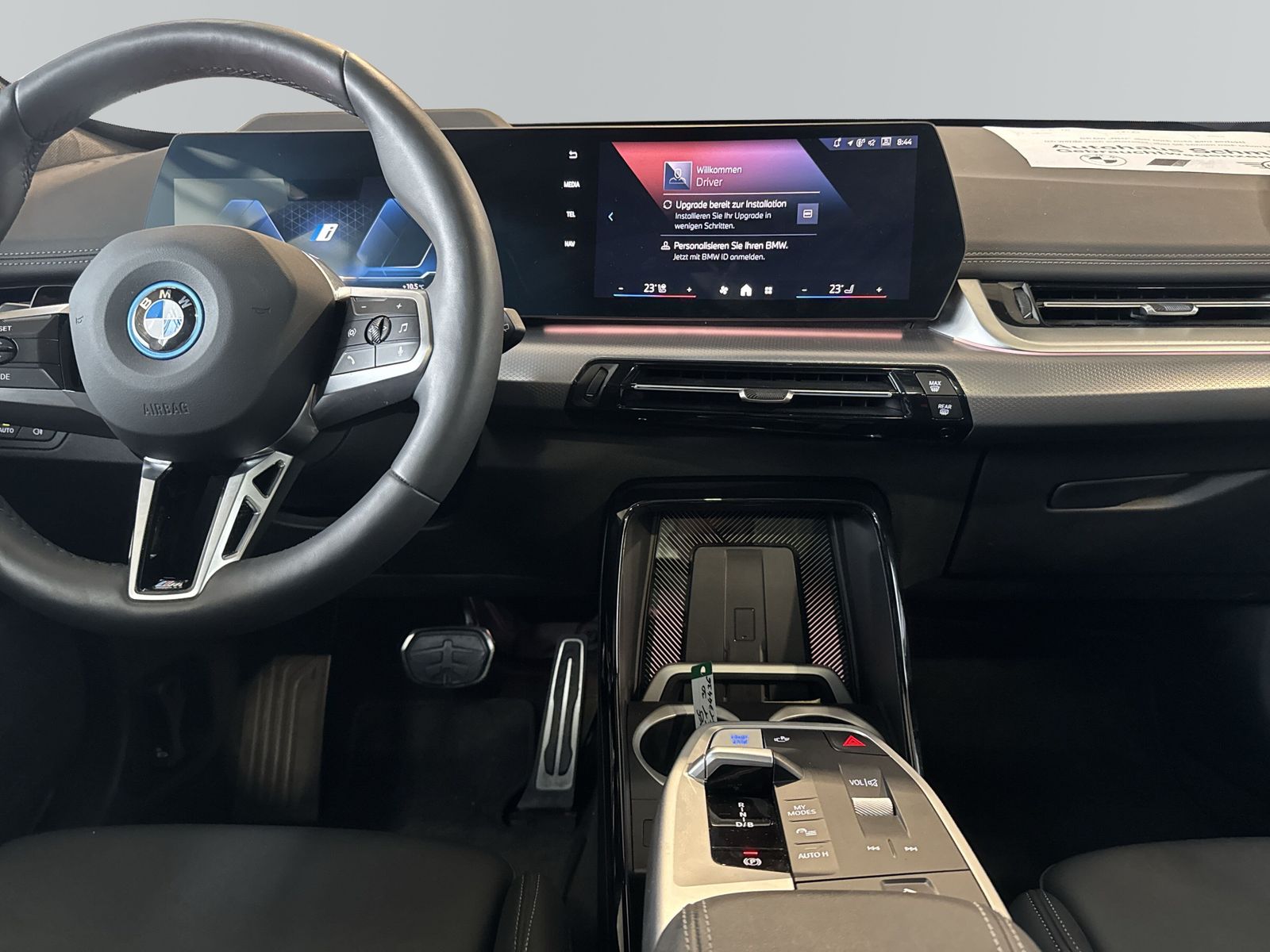 BMW iX1 - Bild 13