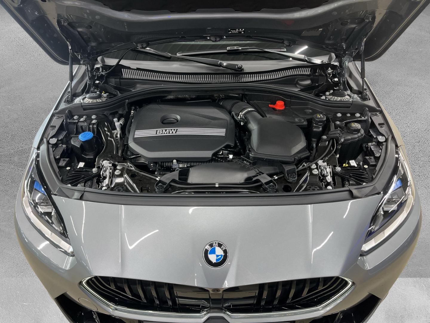 BMW 120 i Hatch AUTOMATIK 17''LC PROF NAVI HuD LED K