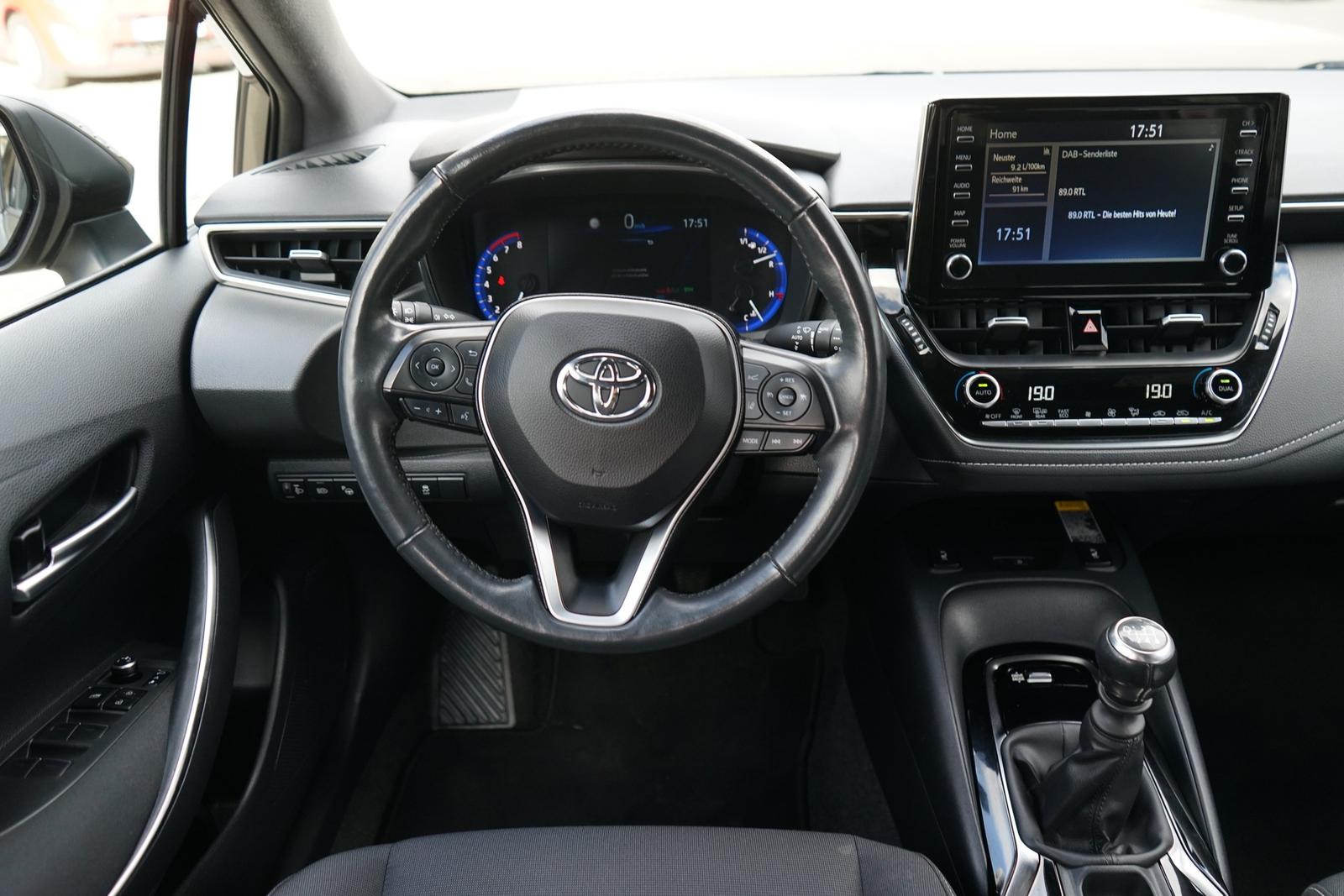 Toyota Corolla 1.2 Team D LED Navi ACC Totwinkel AHK, миниатюра 15