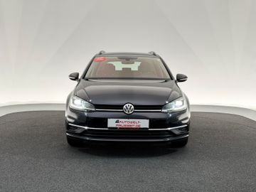 Volkswagen Golf - 2