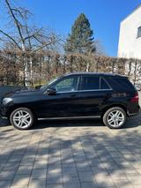 Mercedes-Benz ML 350 BlueTEC 4MATIC - - Mercedes-Benz ML 350 in Nürnberg