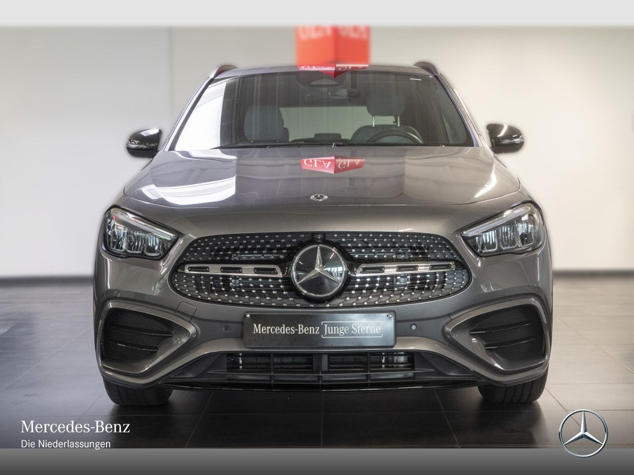 Mercedes-Benz GLA 180 AMG Adv.+/NIGHT/19"/AMBIENTE/KEYL/EASY-P foto 2