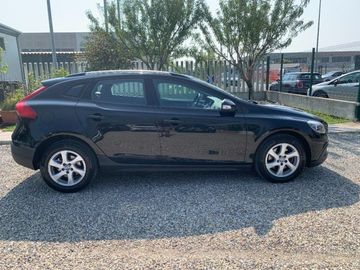 Volvo V40 Cross Country - 6
