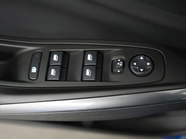 Grandland X ULTIMATE AT+AHK+NAVI+360 GRAD KAMERA