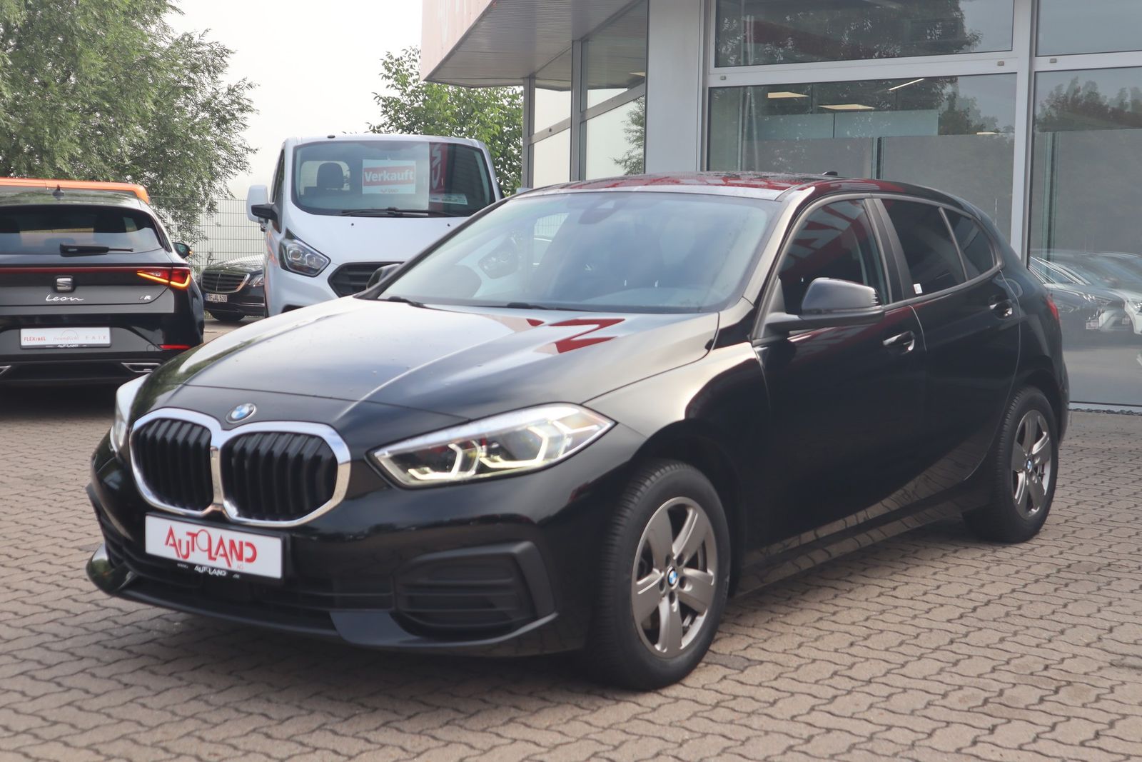 BMW 118i Advantage LED Navi Sitzheizung Tempomat PDC imagem 2