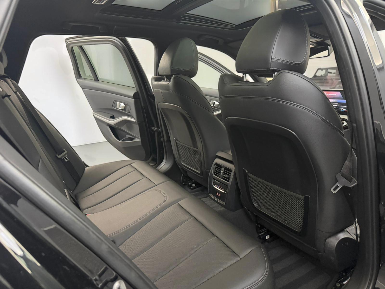BMW 318d T PANO*ACC*SPORTSITZE*ADAPTIV LED*RÜCKKAM