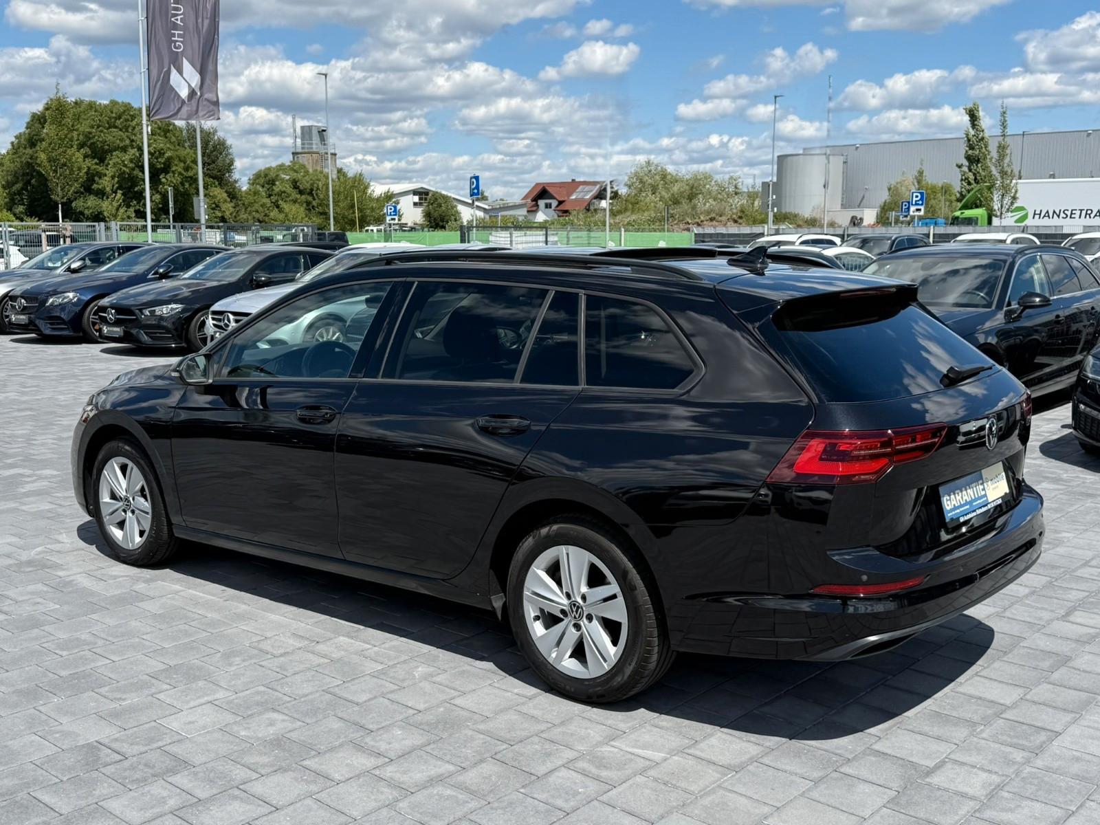 Volkswagen Golf VIII Variant Life eTSI*PANO*R-KAM*SPUR*ACC