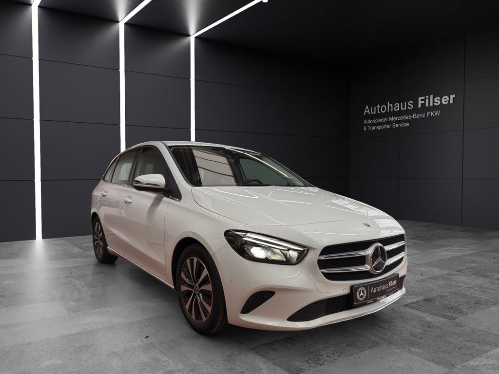 Mercedes-Benz B 220