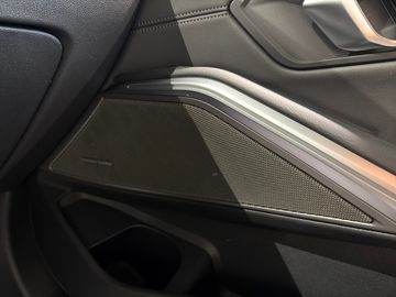 BMW M3 Competition M XDR M Drivers P. HK HiFi DAB