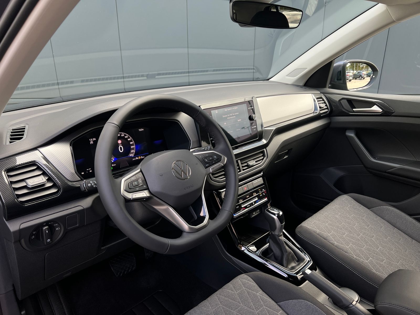 Fahrzeugabbildung Volkswagen T-Cross Life 1.0 TSI DSG *IQ.Light, Climatronic,