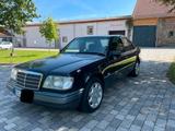 Mercedes-Benz Mercedes W 124, E 200 Limousine - Mercedes-Benz E 200 aus 1995