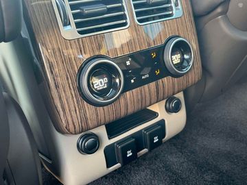Land-Rover Range Rover - 9