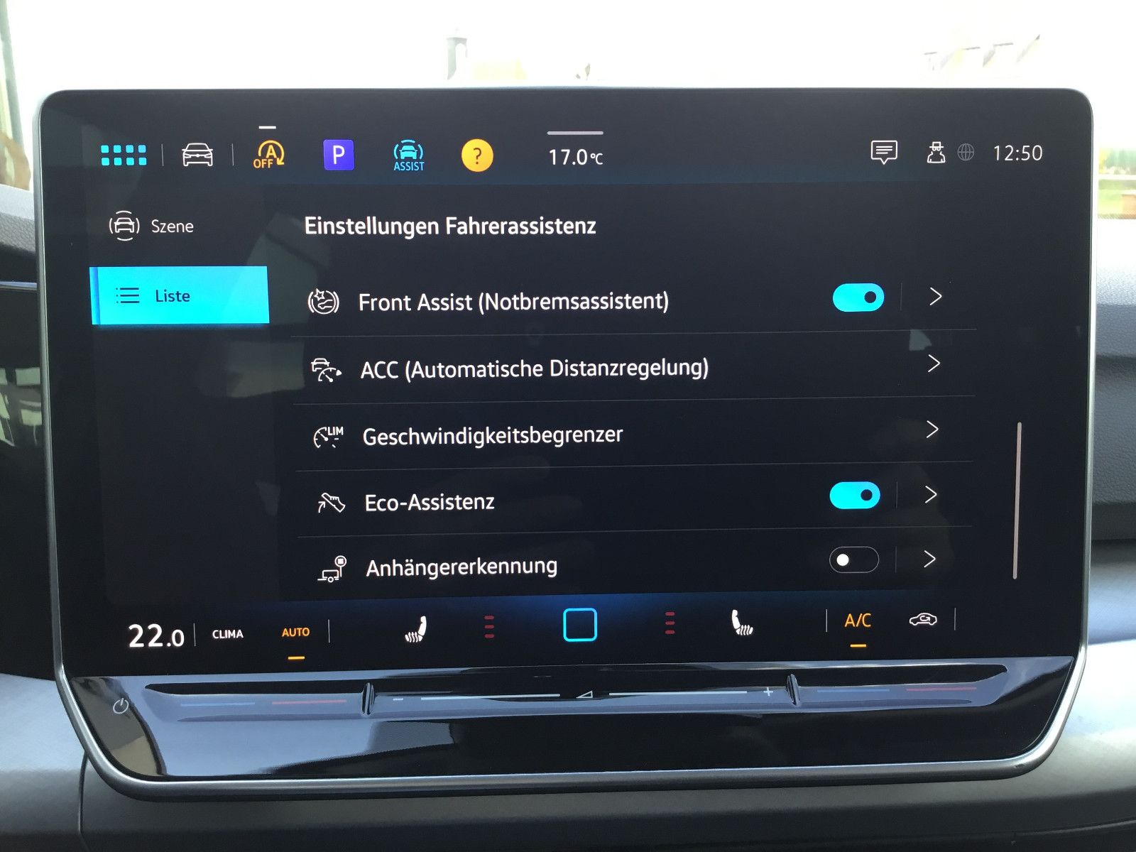 Fahrzeugabbildung Volkswagen Golf 1.5 eTSI DSG Life+AHK+LED+Kamera+Navi