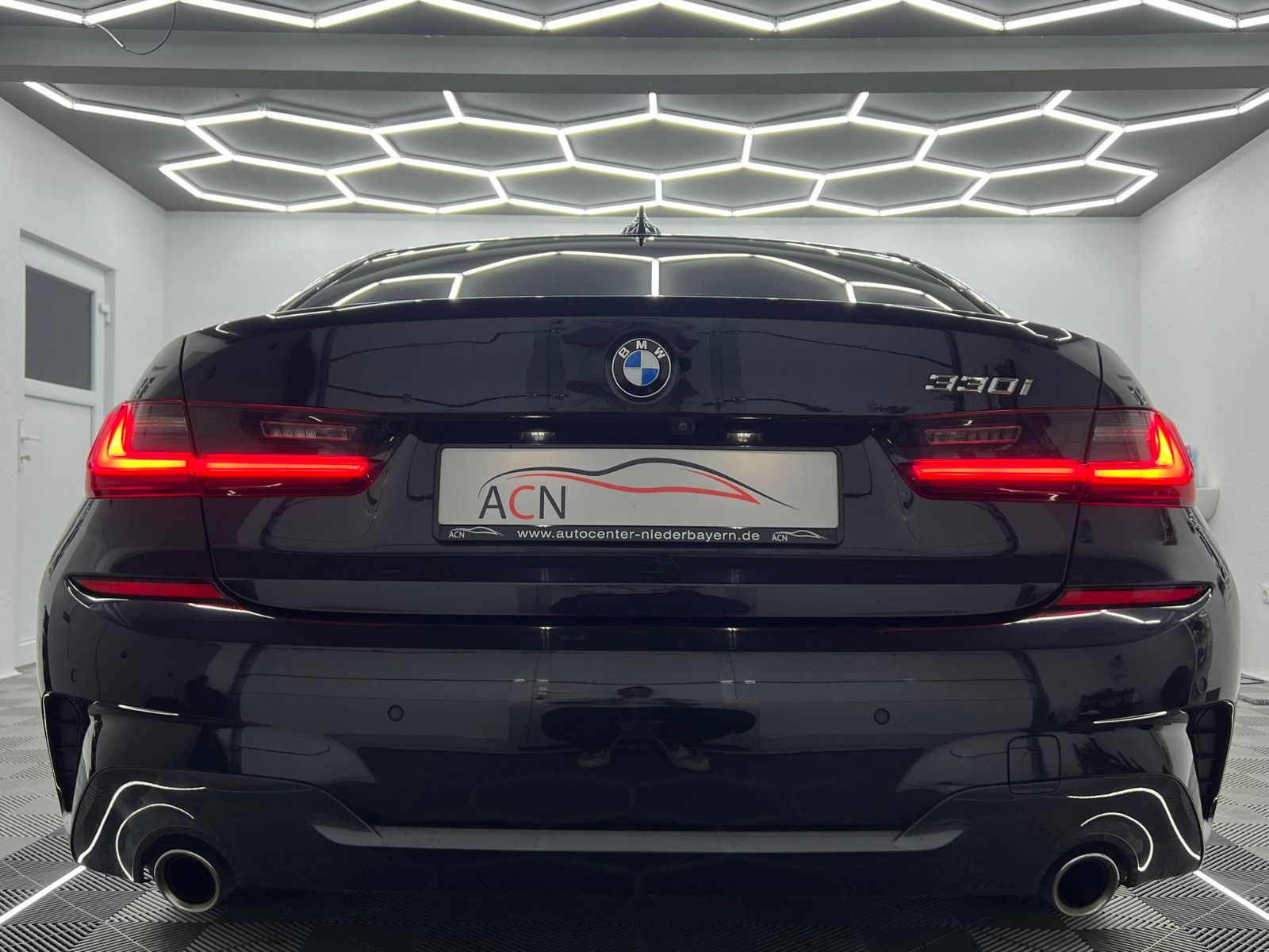 Fahrzeugabbildung BMW 330 i M Sport/LASER/eGSD/HuD/VRTL COCKPIT/DE FZG