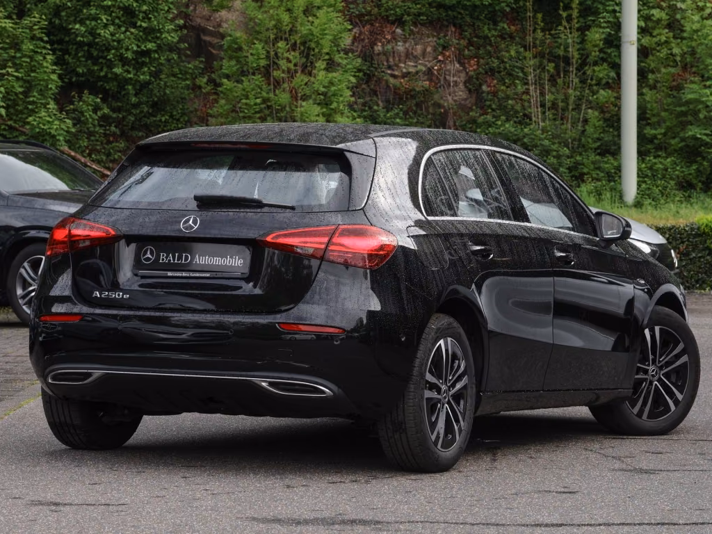 Mercedes-Benz A 250 e Progressive/LED/Kamera/Winter/Shz/Navi