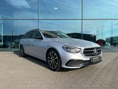 Fahrzeugabbildung Mercedes-Benz E 220d T Avantgarde SHZ AHK LED Widescreen Night