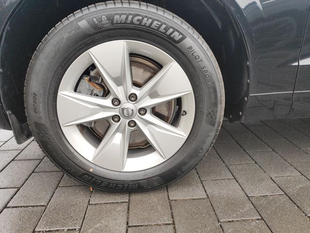 VOLVO XC 60 (Bild 11 von Array)