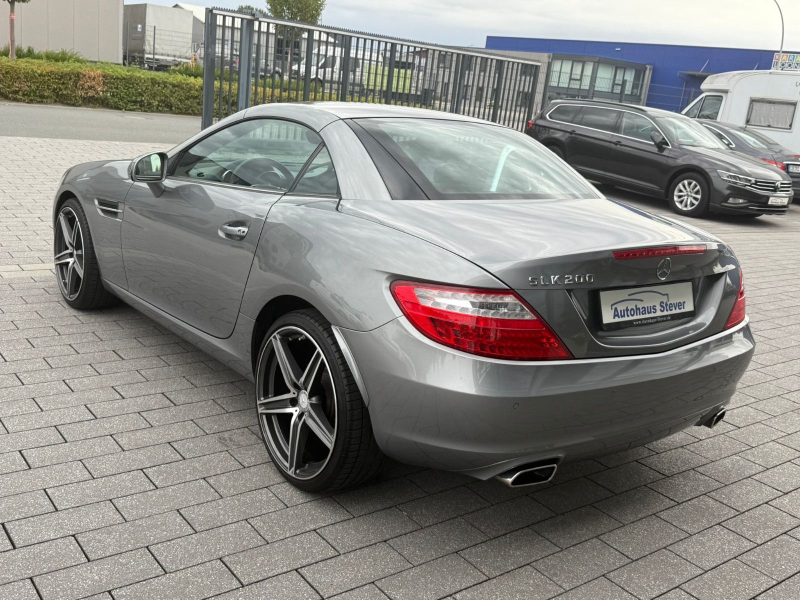 Fahrzeugabbildung Mercedes-Benz SLK 200 Roadster NAVI KLIMA LEDER AIRSHAFT PDC