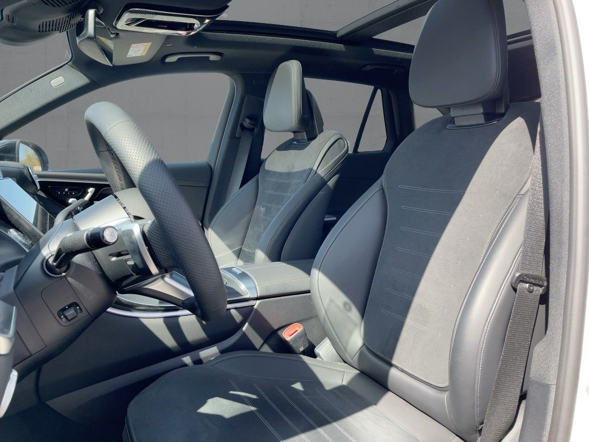 Fahrzeugabbildung Mercedes-Benz GLC 220 d 4M AMG/Night/Pano/Kamera/AHK