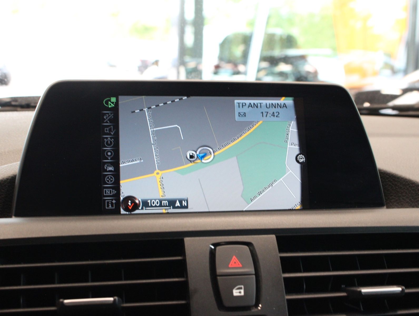 Fahrzeugabbildung BMW M135 i xDrive 2.Hand*LED*MWST*Top Zustand