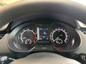 Skoda Octavia Combi Ambition 4x4 *ACC*PDC*