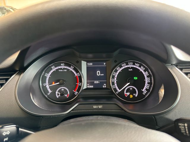 Skoda Octavia Combi Ambition 4x4 *ACC*PDC*