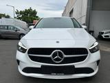 Mercedes-Benz B 180 Autom*LED*NAVI*AHK*CAM*CarPlay*1.HAND* - Mercedes-Benz B 180 in Nürnberg