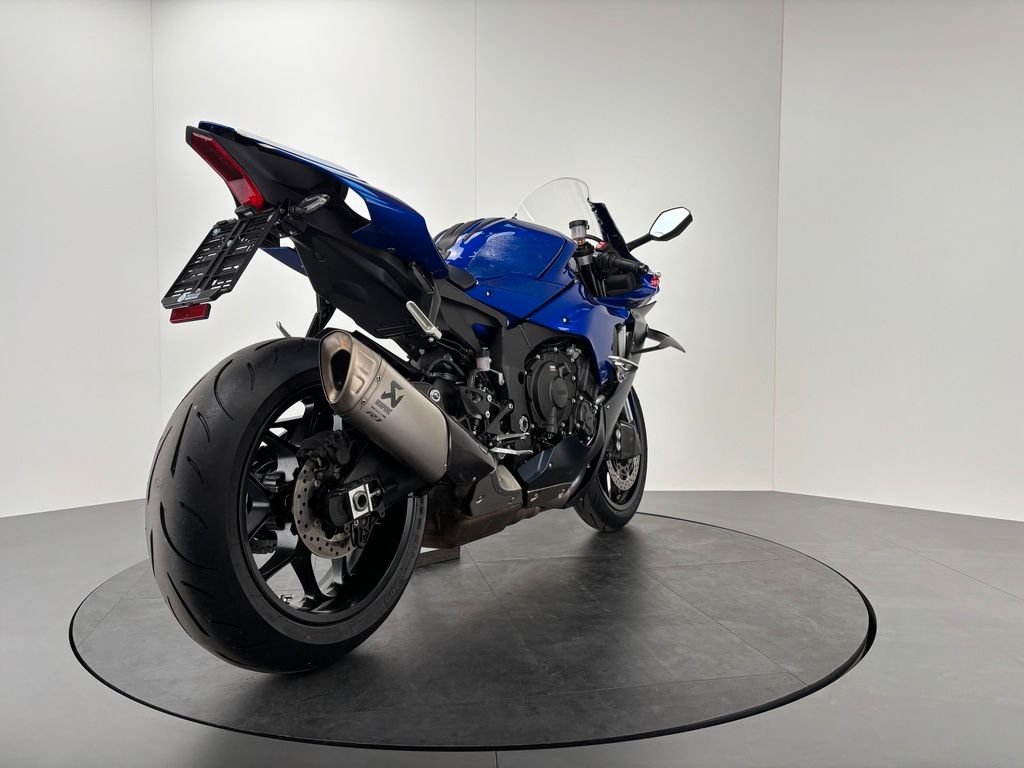 Fahrzeugabbildung Yamaha YZF-R1 *NEUWERTIG *WINGLETS *UNFALLFREI