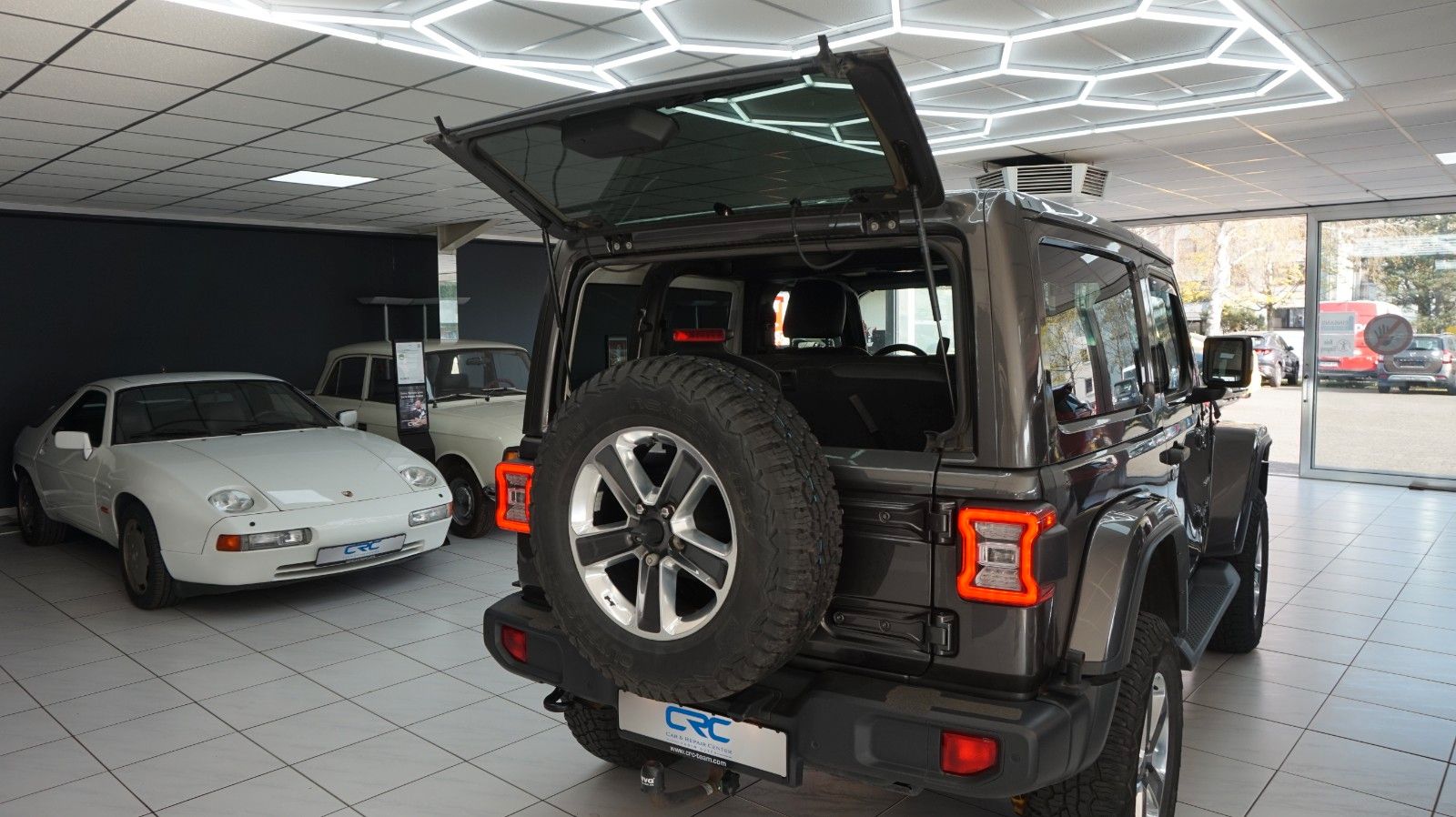 Fahrzeugabbildung Jeep Wrangler Unlimited Sahara TÜV neu Cabrio