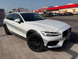 Volvo V60 Cross Country - 2.0 DIESEL - 2020 - gebrauchte Volvo V60 Cross Country aus dem Jahr 2020