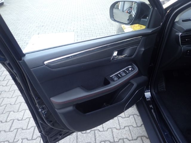 Fahrzeugabbildung SWM G05 Pro El. Panodach Leder digitales Cockpit App