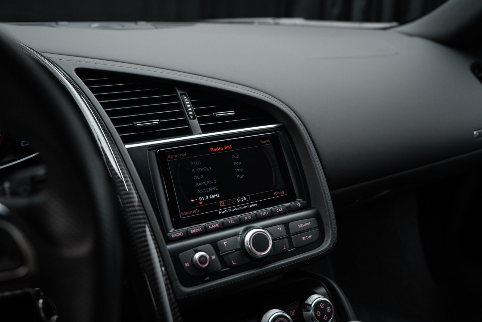 Fahrzeugabbildung Audi R8 Coupé HANDSCHALTUNG/B&O/CAM