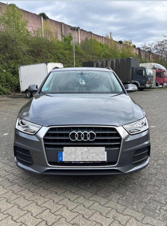 Image of Audi Q3