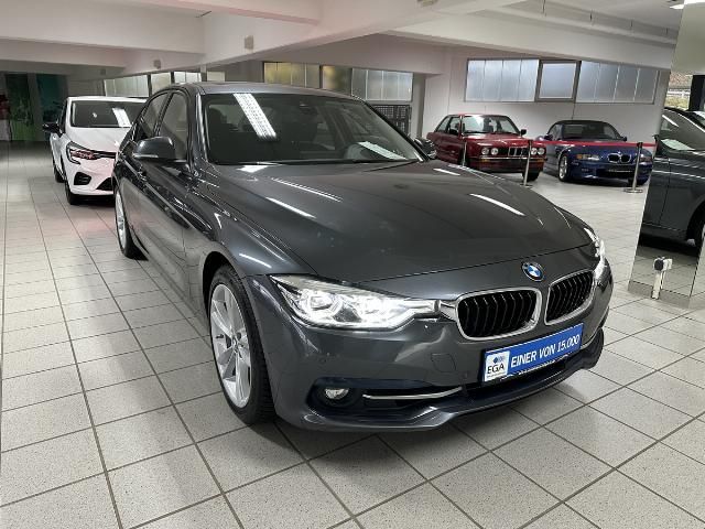 BMW 330 i Sport Line HUD Navi. LED Schiebed. Keyless