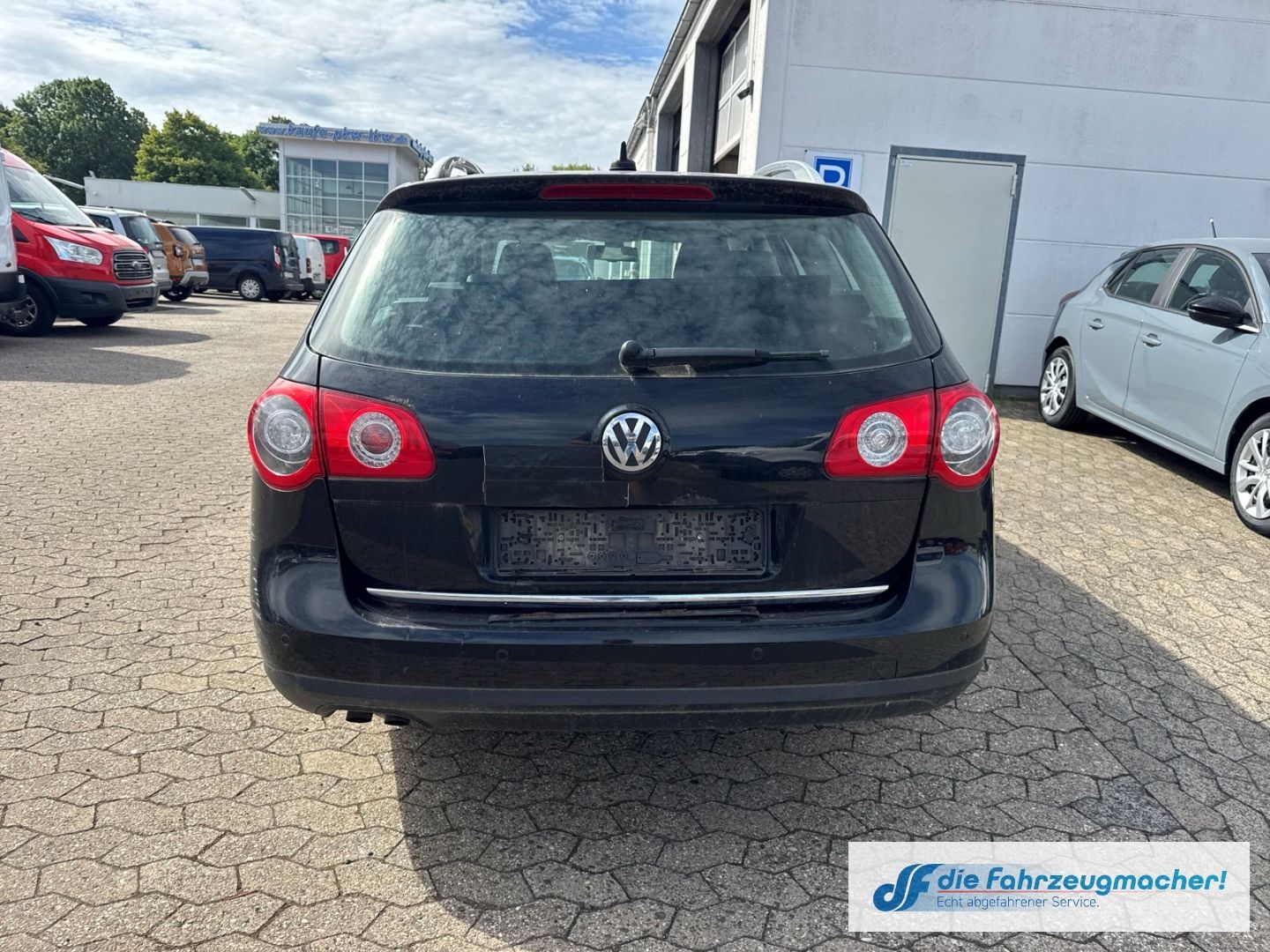 Fahrzeugabbildung Volkswagen Passat Variant Highline Navi Leder *EXPORT