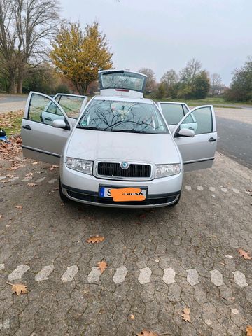 Skoda Skod Fabia Kombi 16V  1,4  Automatik