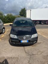 Fiat Idea 1.3 Multijet 16V 70 CV Dynamic - Fiat Idea Dynamic mit Diesel-Antrieb