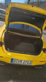 Mercedes-Benz CLA 200  Sonnengelb - Mercedes-Benz CLA 200 in Duisburg