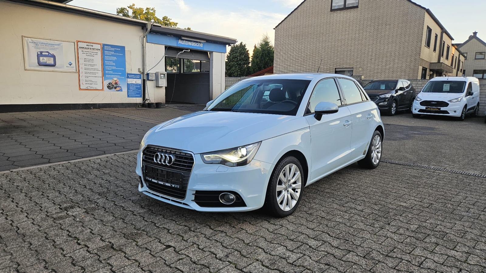 Audi A1 Sportback ambition XENON NAVI PDC