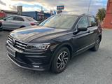 Volkswagen Tiguan/Bluetooth/Apple CarPlay/LED - Volkswagen Tiguan: Euro 5