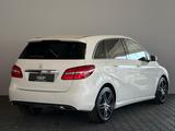 Mercedes-Benz B 200 Automatik *LED*NAVI*KAMERA*AHK* - Mercedes-Benz B 200: Limousine