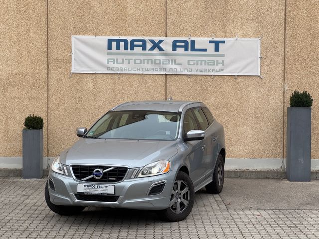 Volvo XC60 R-Design AWD/2.Hd/Leder/Navi/19 Zoll/SHZ/BT