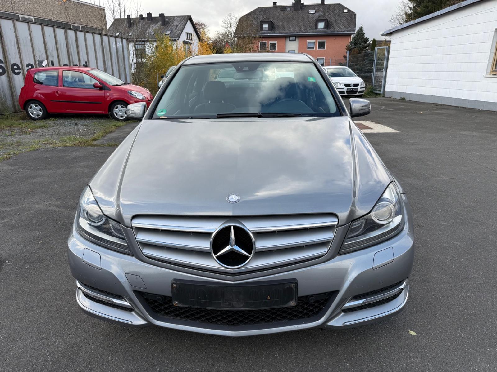 Mercedes-Benz C 180 C Limousine C 180 CGI BlueEfficiency