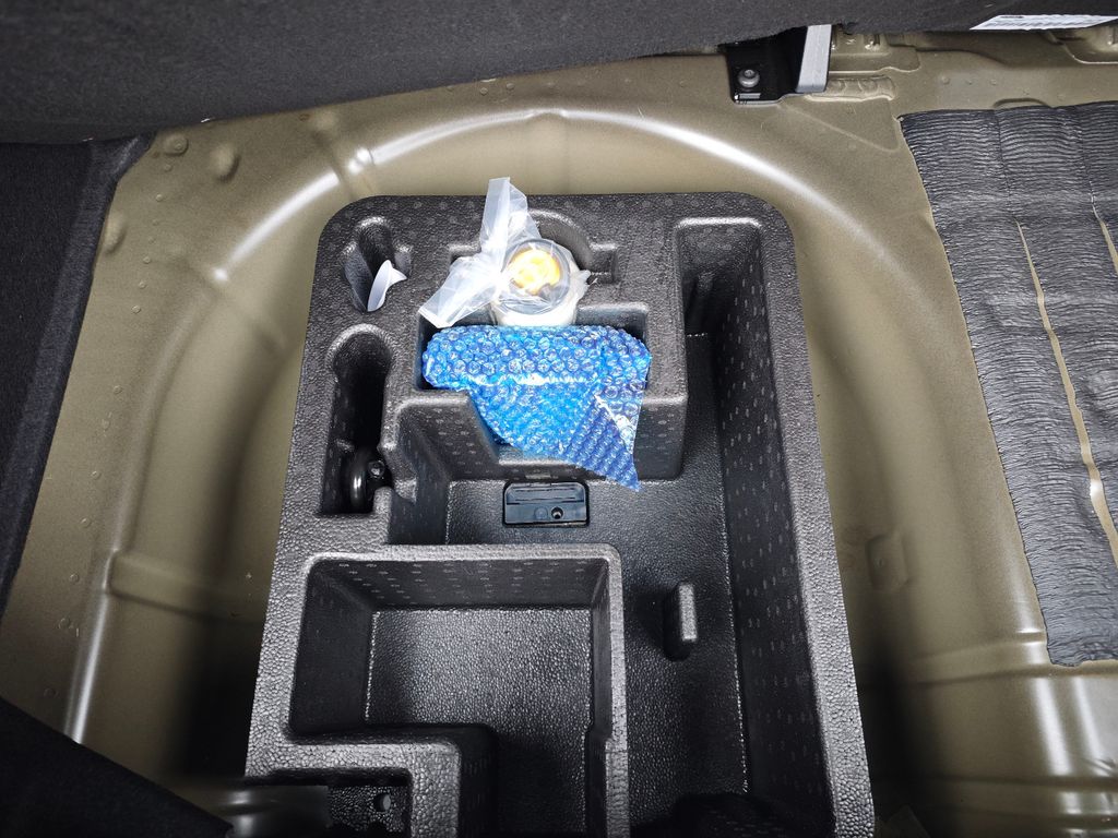 FORD Fiesta Titanium 125 PS Automatik #LED #WINTERP. FORD Fiesta Titanium 125 PS Automatik #LED #WINTERP.