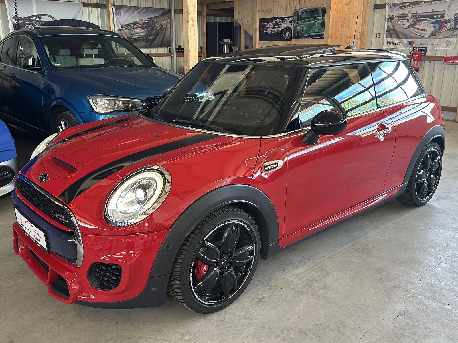 MINI John Cooper Works/LeD/H&K/HuD/Pano/Keyles/ACC/DE