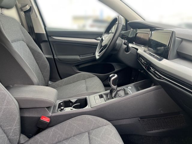 Fahrzeugabbildung Volkswagen Golf Variant 2.0 TDI Life LED NAVI SIDE ASSIST S