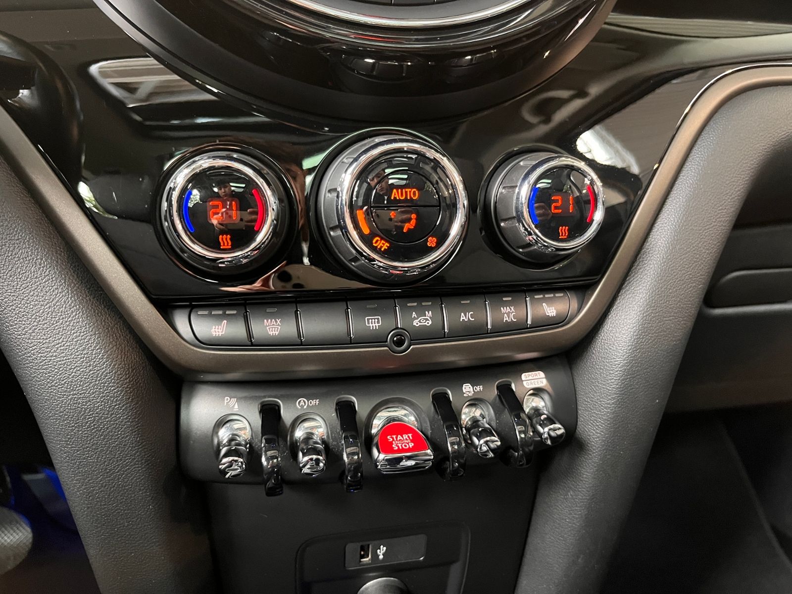 Fahrzeugabbildung MINI Countryman Cooper S LED NAVI ALU