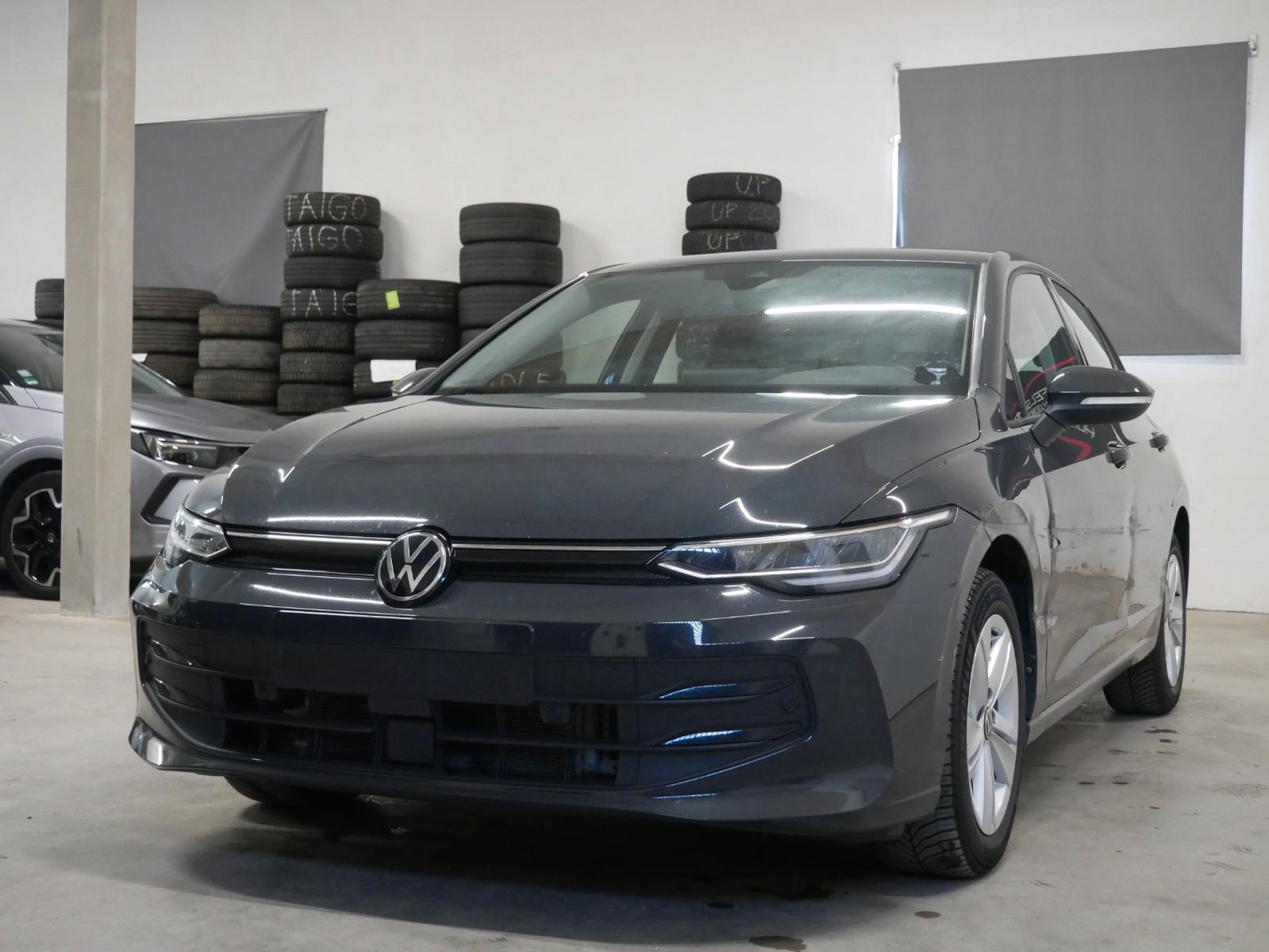 Volkswagen Golf VIII Lim. 1.5 eTSI 110 kW Life