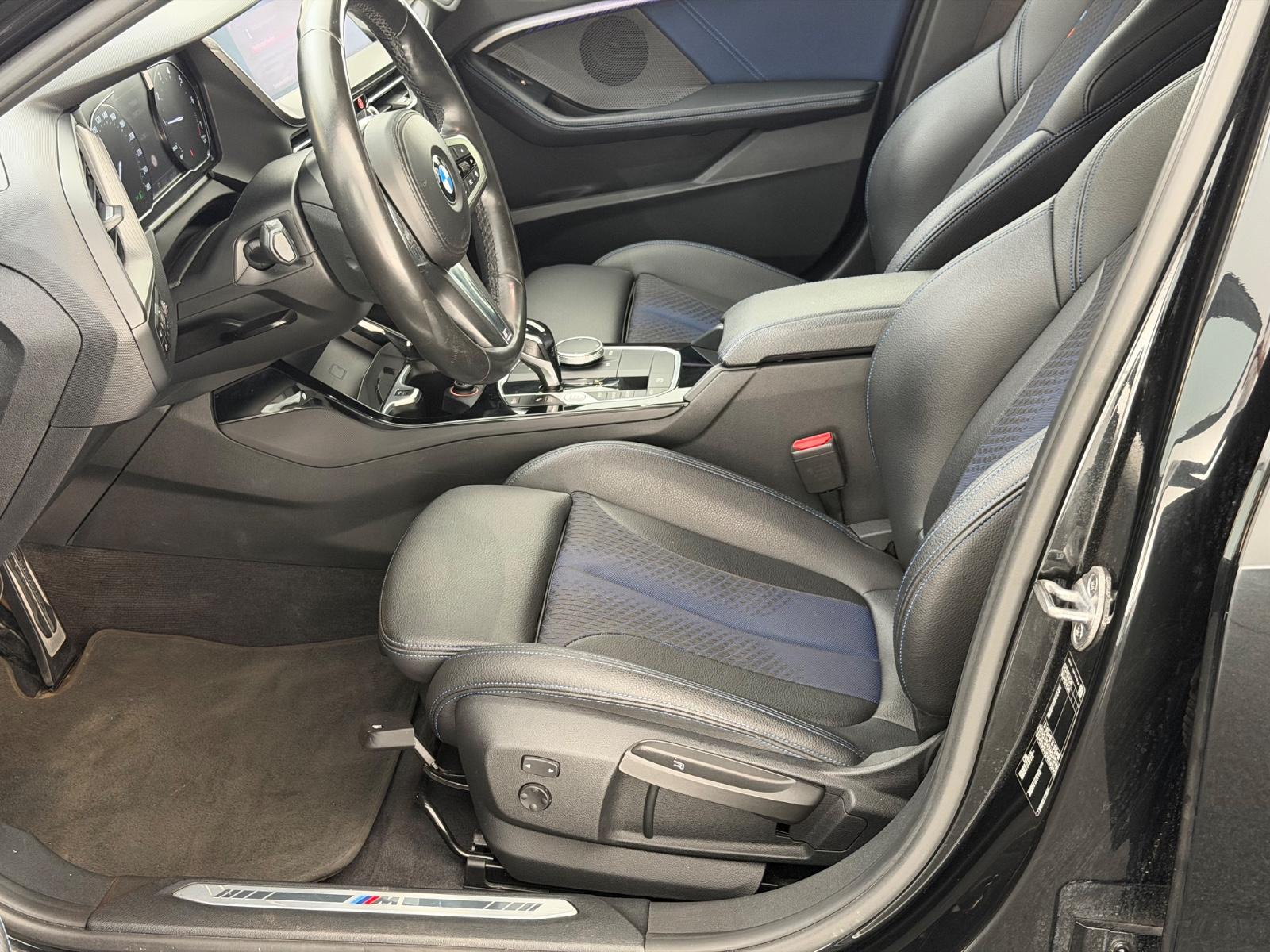 BMW 118i Lim.*M SPORT*SHADOW-LED-SHZ-PDC-TEMPO-WLAN